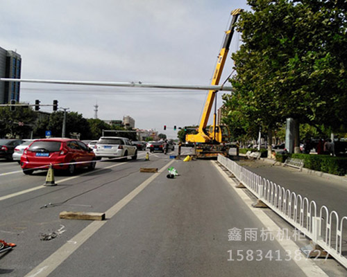 18米，20米，23米監控桿安裝現場(chǎng)