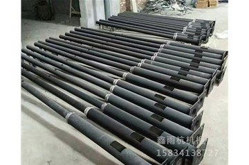 太原監控桿之八棱監控桿安裝時(shí)需要注意什么？